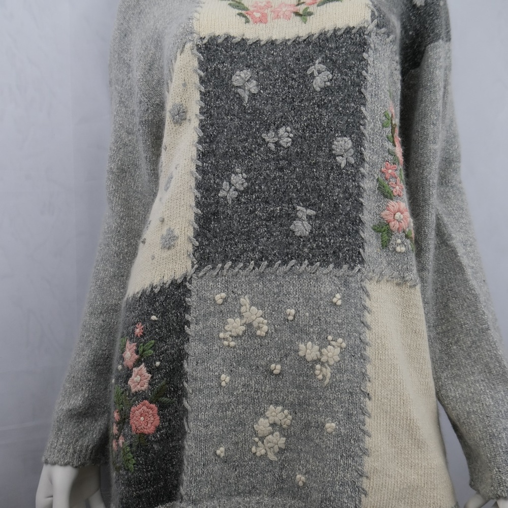 Segue Sweater - Picture 2 of 6